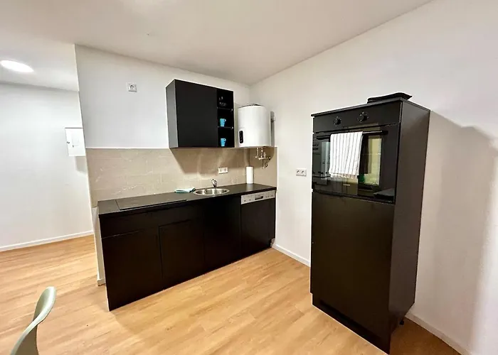 Perfekte 2 Fuer Monteure & Handwerker Mit Wlan Ludwigshafen am Rhein